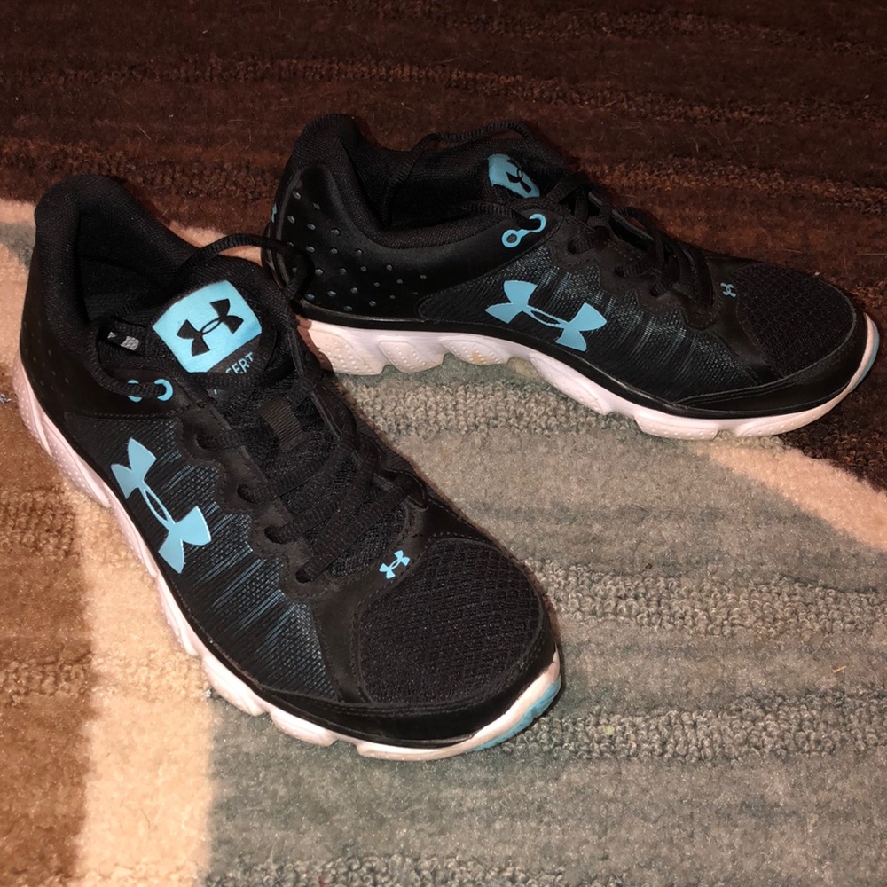 Women’s Under Armour shoes
